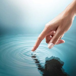 scaled.touch-finger-on-water